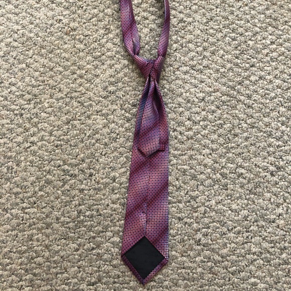 Tie - Picture 2 of 3